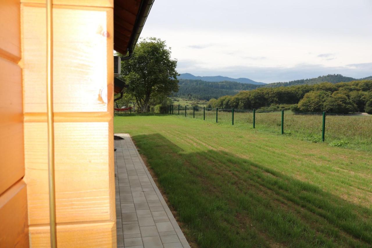 V'S Place - Wooden House With Heated Pool And Outdoor Sauna Otocac Exterior photo