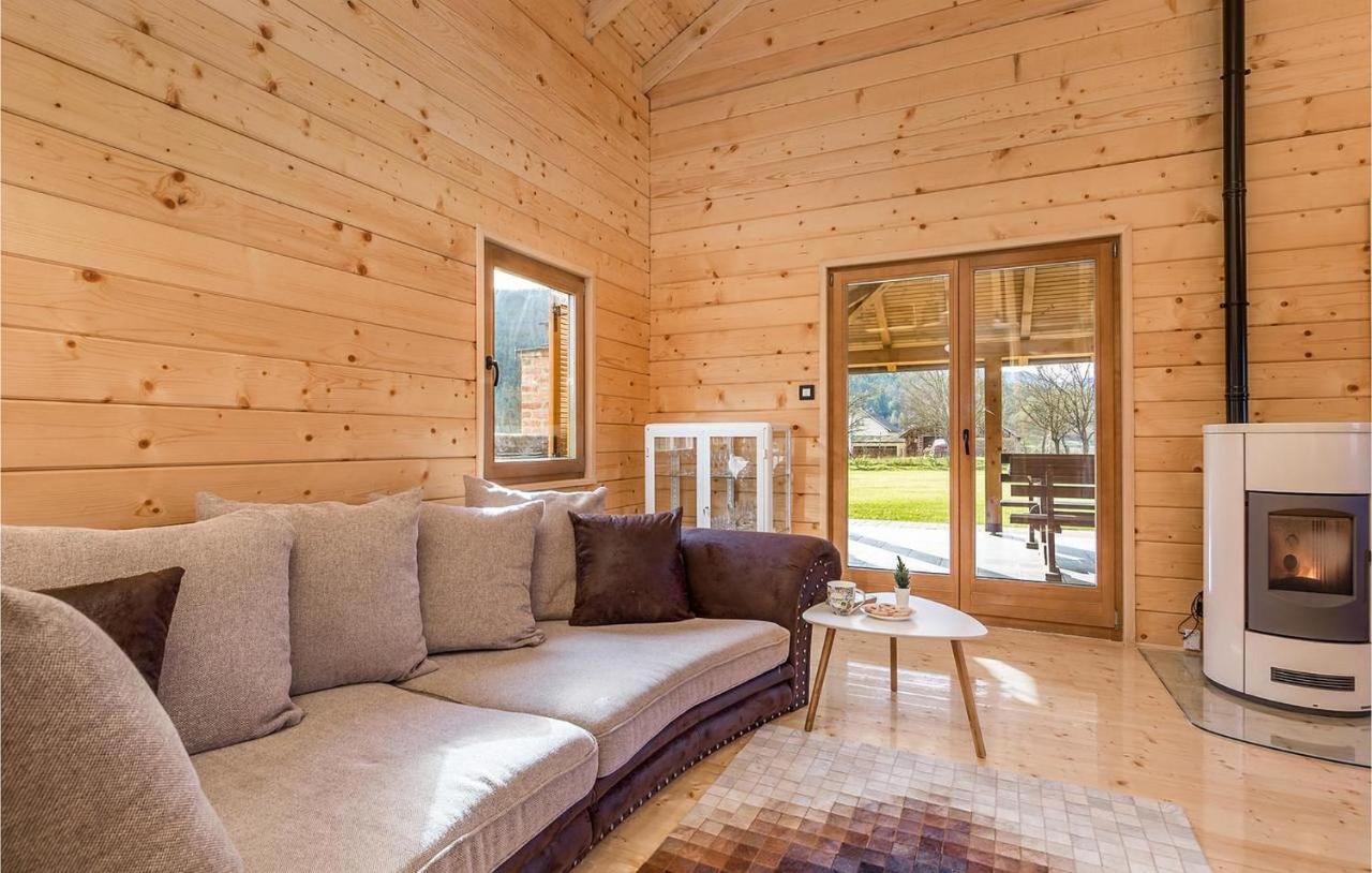 V'S Place - Wooden House With Heated Pool And Outdoor Sauna Otocac Exterior photo